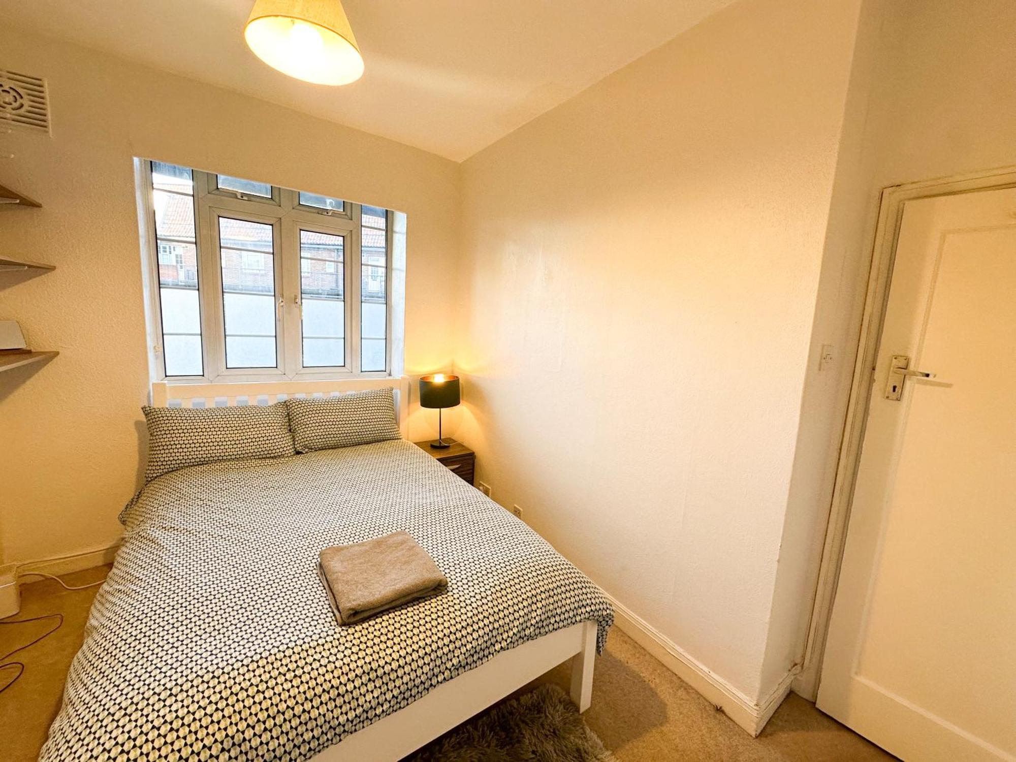 شقة 2 Bed Flat - Short Walk From Brent Cross Station هيندون المظهر الخارجي الصورة